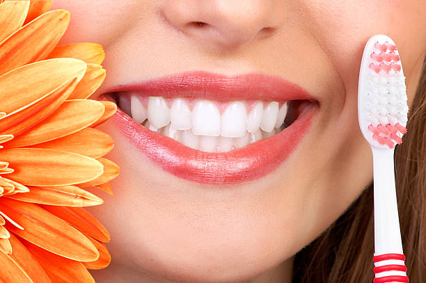 Ontdek de Voordelen van Natuurlijke Tandenbleekmiddelen en Huismiddeltjes!